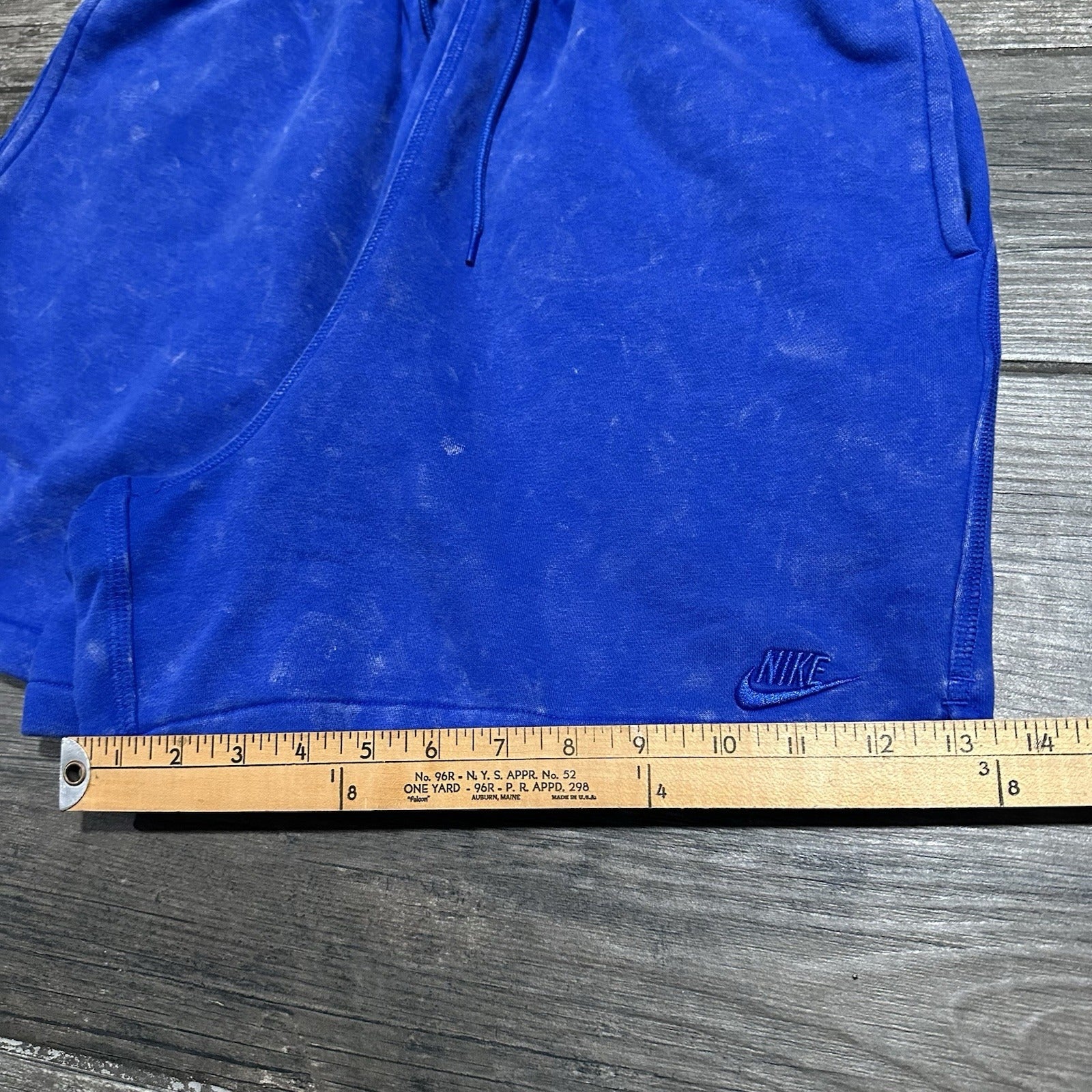 NIKE OVER-DYED BLUE ATHLETIC SWEAT SHORTS 5" INSEAM MENS SZ S Yesterday's Fits Clothing Fashion Vintage Streetwear Fashion Item