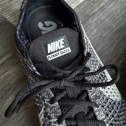 NIKE FLYKNIT RACER 2.0 OREO BLACK WHITE RUNNING SHOES MEN'S SZ 15 526628-101 Yesterday's Fits Clothing Fashion Vintage Streetwear Fashion Item