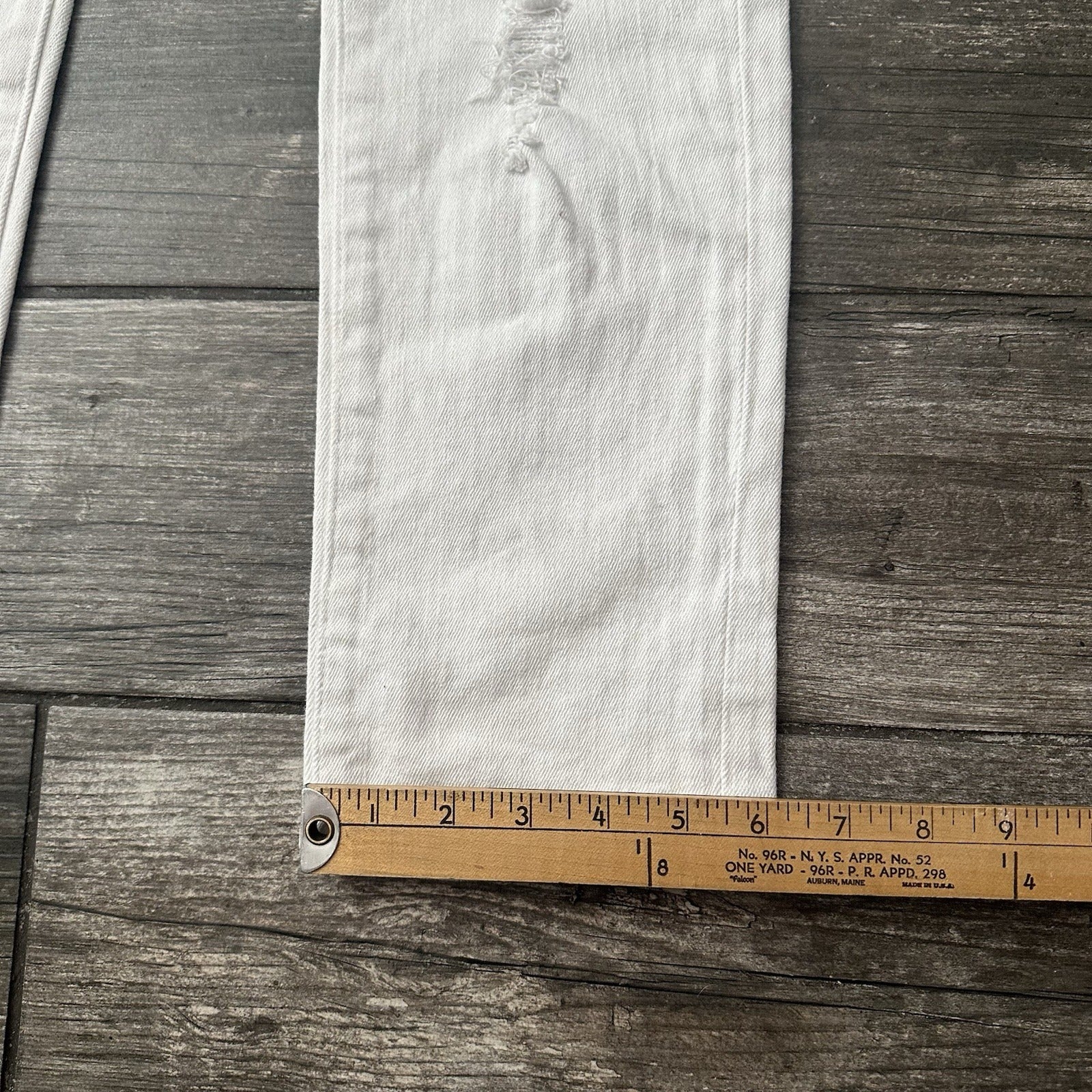 AMIRI RIP-&-REPAIR MX1 WHITE DISTRESSED JEANS SKINNY SZ 38 RHINESTONE JEWEL (J) Yesterday's Fits Clothing Fashion Vintage Streetwear Fashion Item