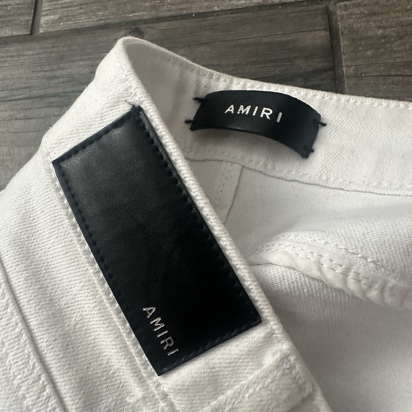 AMIRI RIP-&-REPAIR MX1 WHITE DISTRESSED JEANS SKINNY SZ 38 RHINESTONE JEWEL (J) Yesterday's Fits Clothing Fashion Vintage Streetwear Fashion Item
