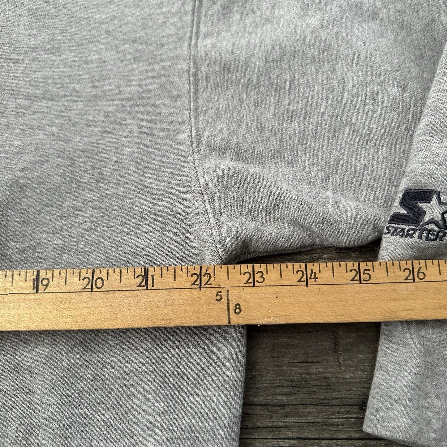 VTG 1996 STARTER CHICAGO BULLS GRAY SWEATSHIRT NBA BASKETBALL FITS M GREATEST Yesterday's Fits Clothing Fashion Vintage Streetwear Fashion Item