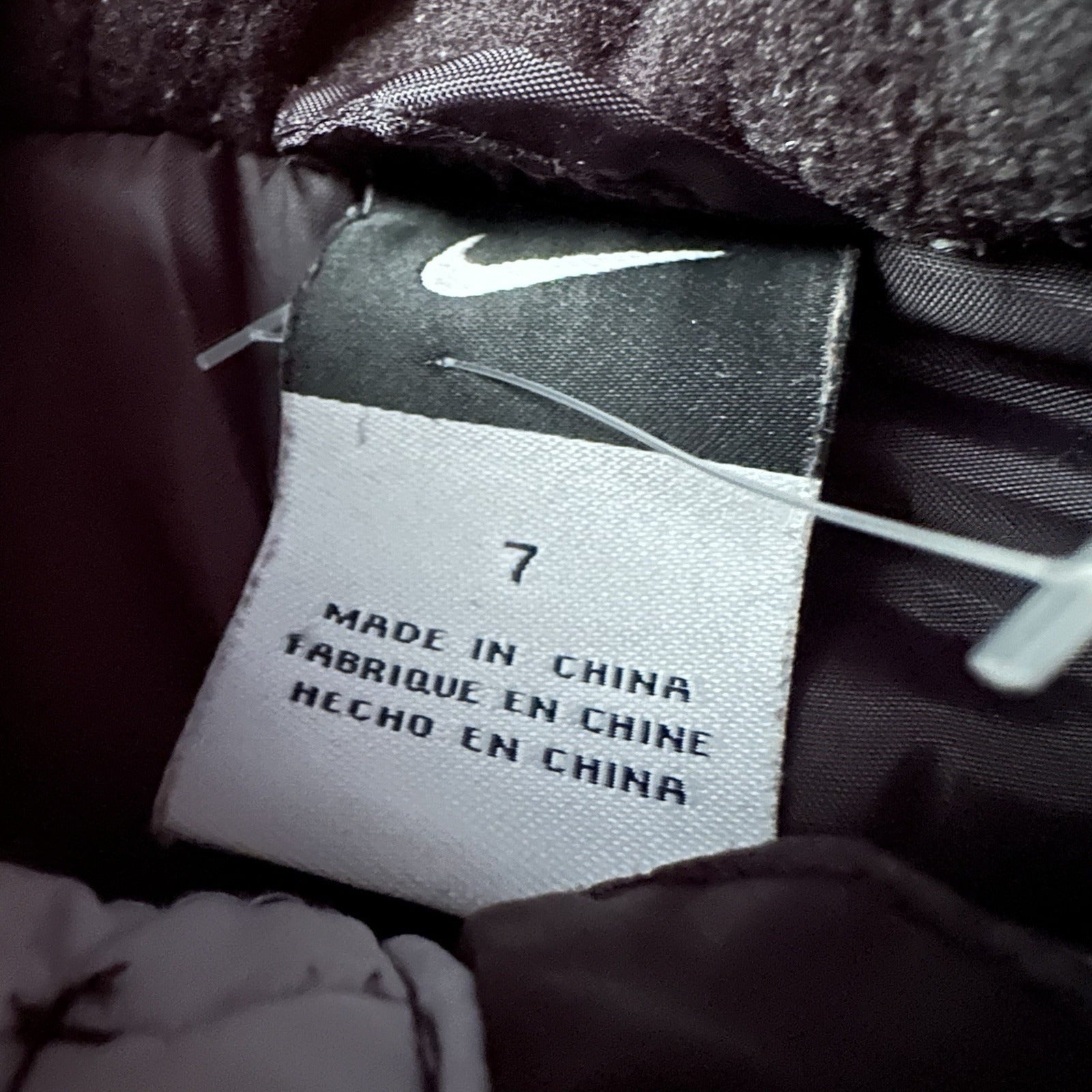 VTG Y2K NIKE FULL ZIP WINTER PUFFER JACKET COAT HOODED SZ YOUTH 7 BLACK GREY Yesterday's Fits Clothing Fashion Vintage Streetwear Fashion Item