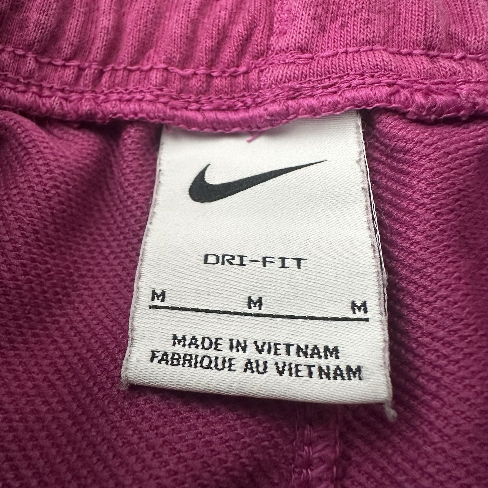 NIKE BASKETBALL STANDARD ISSUE PURPLE JOGGER TRAINING SWEATS SWEAT PANTS SZ M Yesterday's Fits Clothing Fashion Vintage Streetwear Fashion Item