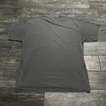 VTG FOX MOTORSPORTS GREY FADED DISTRESSED FLAMES LOGO T-SHIRT BAGGY FADE Yesterday's Fits Clothing Fashion Vintage Streetwear Fashion Item