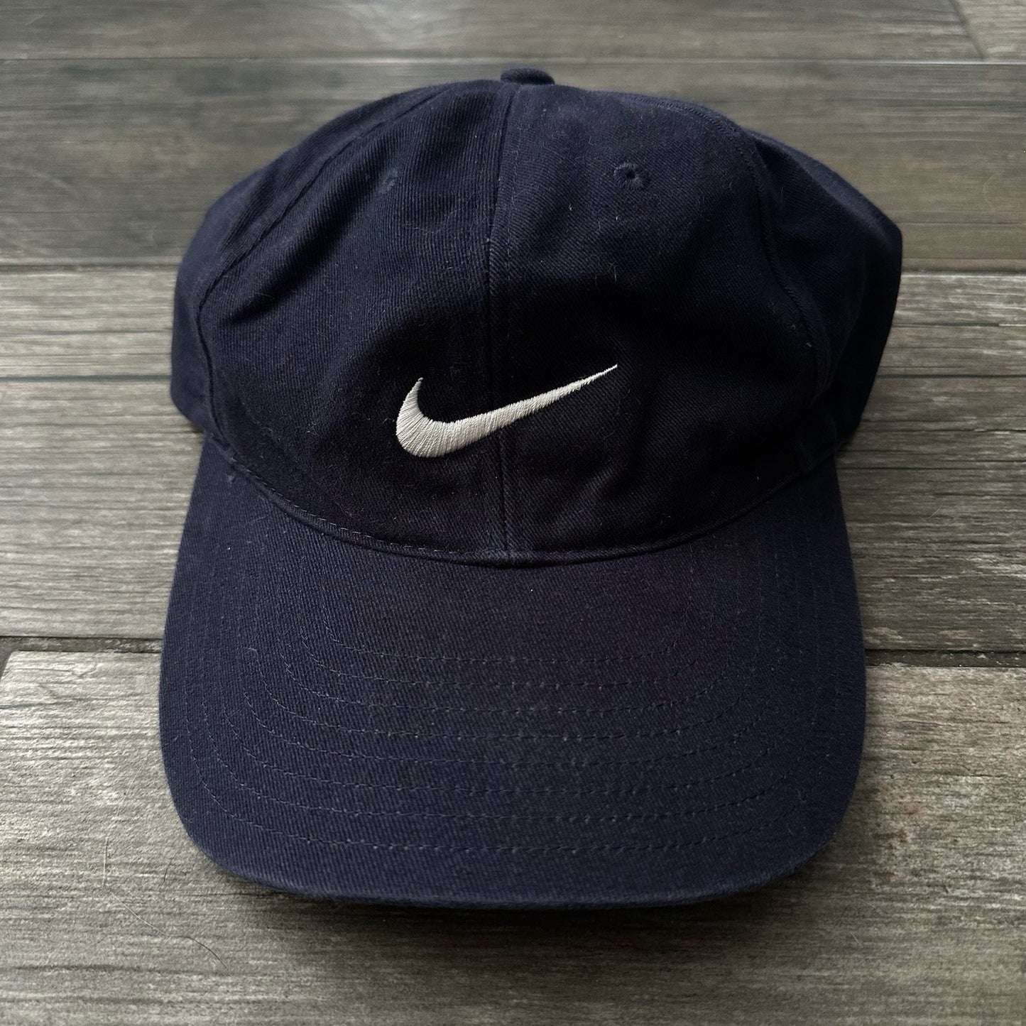 NIKE AMERICAN PIE WEDDING CAST & CREW BLUE WHITE CENTER SWOOSH STRAP HAT Y2K Yesterday's Fits Clothing Fashion Vintage Streetwear Fashion Item