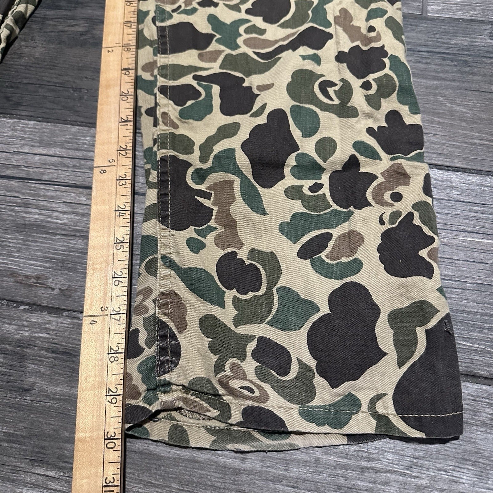VTG 1970s MILITARY ISSUE GREEN BROWN CAMO PANTS MEASURES 34x30 SZ L DUCK FROG Yesterday's Fits Clothing Fashion Vintage Streetwear Fashion Item