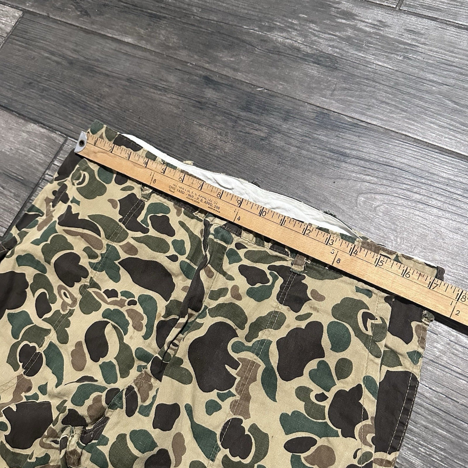 VTG 1970s MILITARY ISSUE GREEN BROWN CAMO PANTS MEASURES 34x30 SZ L DUCK FROG Yesterday's Fits Clothing Fashion Vintage Streetwear Fashion Item