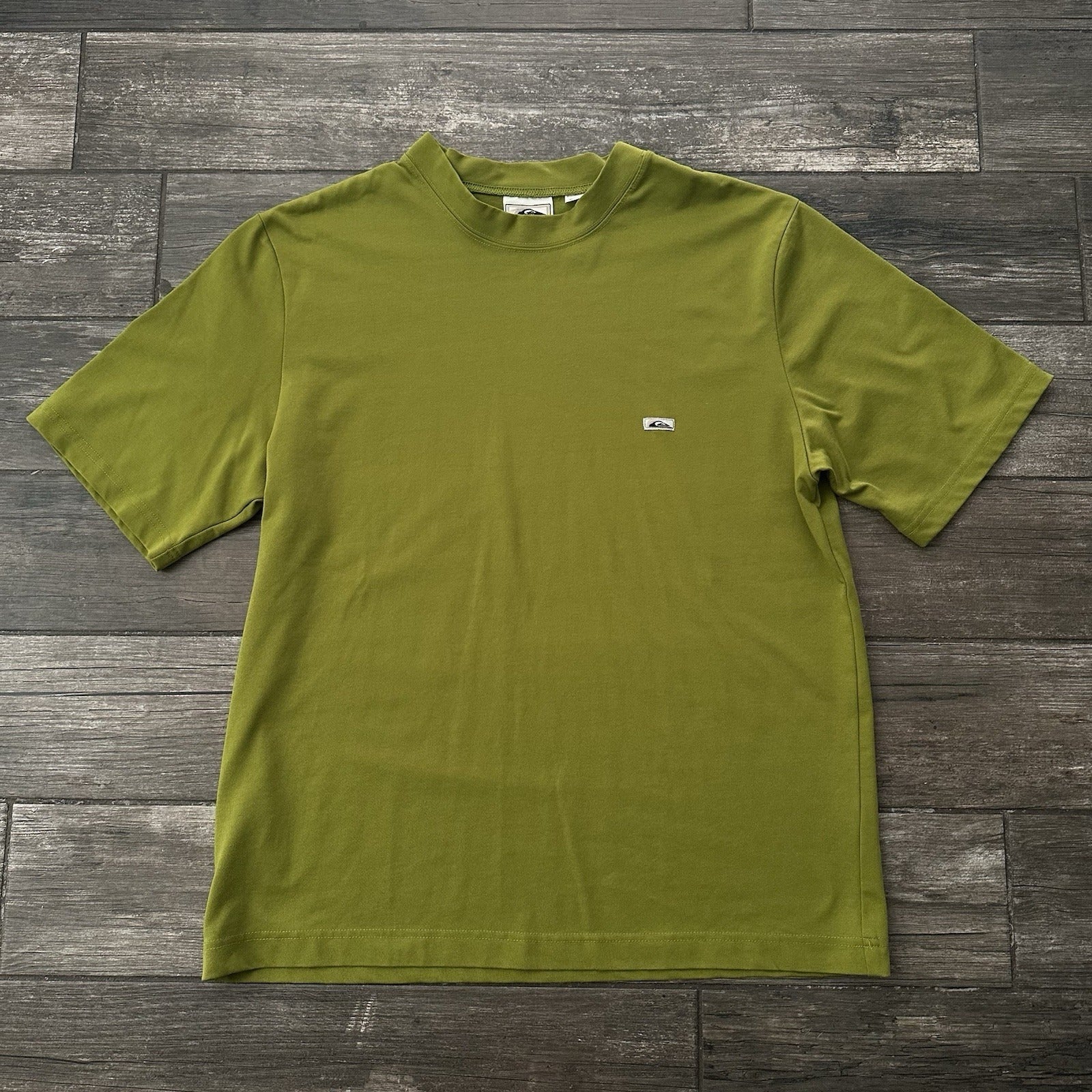 VTG 90s QUIKSILVER GREEN BAGGY OVERSIZED SURF T-SHIRT L (FITS XL) SHORT SLEEVE Yesterday's Fits Clothing Fashion Vintage Streetwear Fashion Item