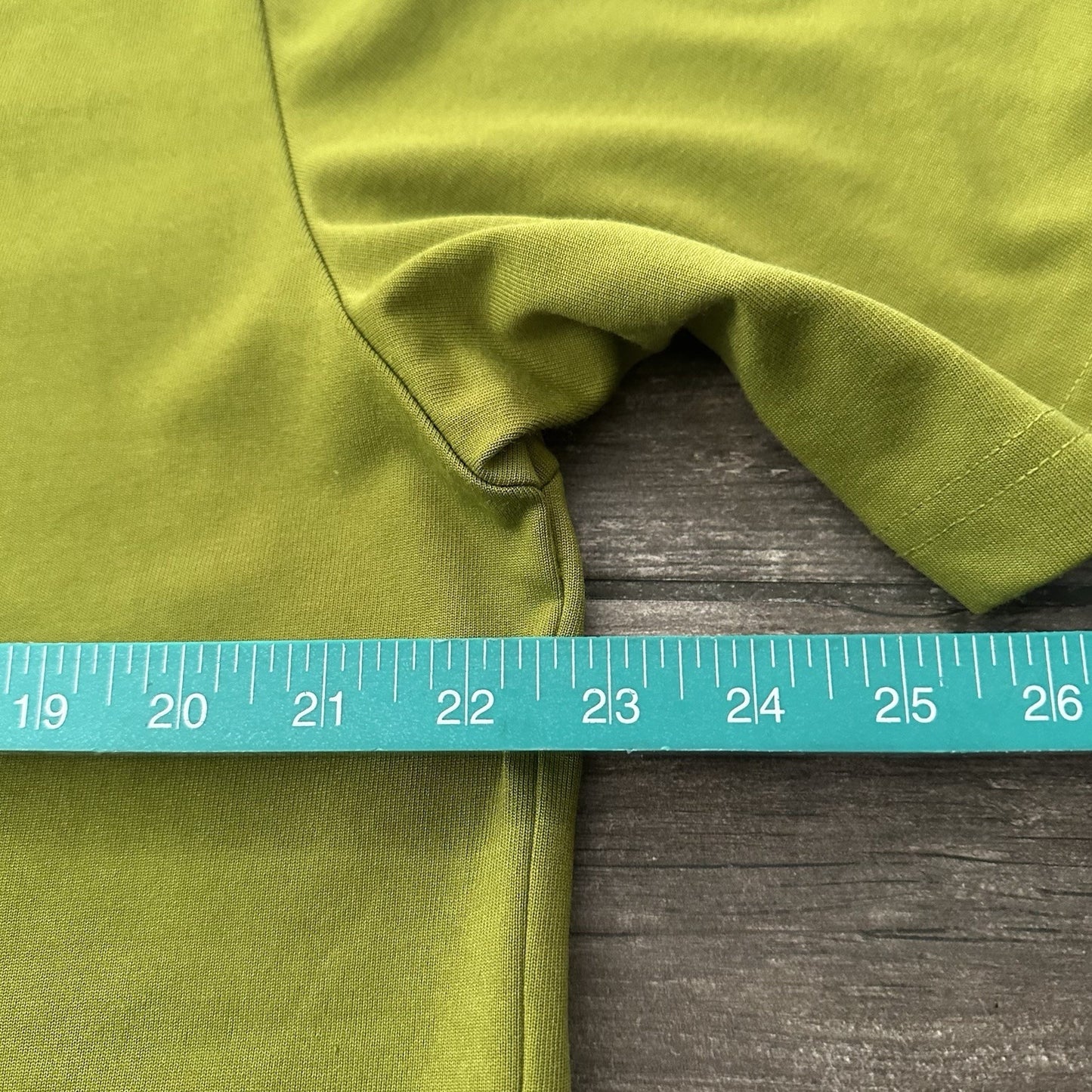 VTG 90s QUIKSILVER GREEN BAGGY OVERSIZED SURF T-SHIRT L (FITS XL) SHORT SLEEVE Yesterday's Fits Clothing Fashion Vintage Streetwear Fashion Item