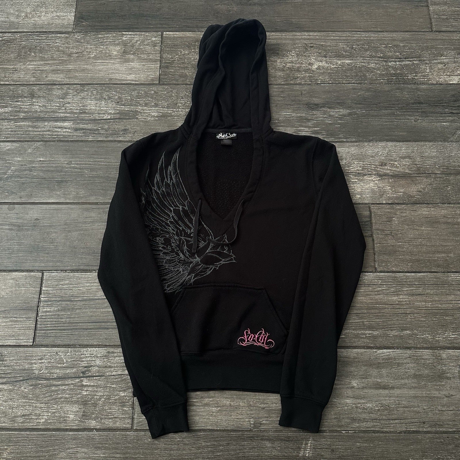 Y2K NO FEAR SO CAL ANGEL WINGS BLACK DEEP CUT RHINESTONE HOODIE SWEATSHIRT SZ M Yesterday's Fits Clothing Fashion Vintage Streetwear Fashion Item
