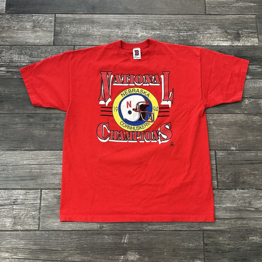 VTG 1994 NEBRASKA CORNHUSKERS NATIONAL CHAMPIONS FOOTBALL T-SHIRT XL Yesterday's Fits Clothing Fashion Vintage Streetwear Fashion Item