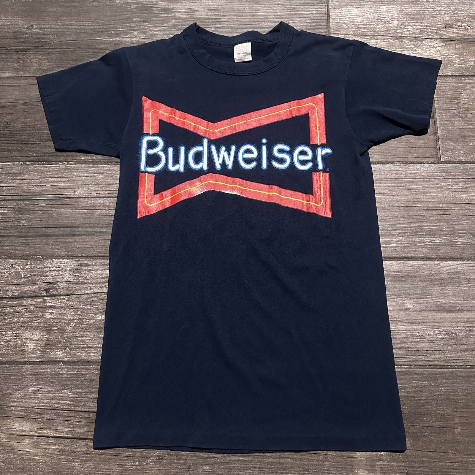 VTG 80s BUDWEISER NAVY BLUE GRAPHIC ADVERTISEMENT T-SHIRT SZ M BEER Yesterday's Fits Clothing Fashion Vintage Streetwear Fashion Item