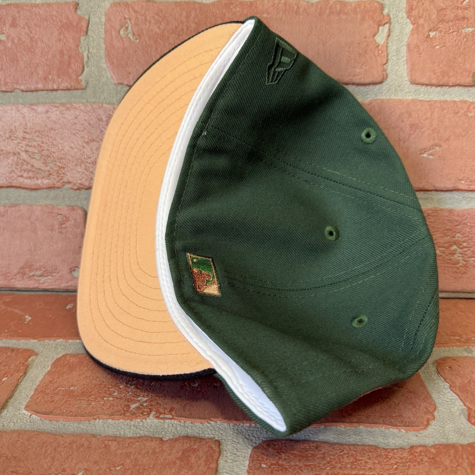 NEW ERA TORONTO BLUE JAYS 30 SEASON PATCH 1977-2006 HAT CLUB FITTED GREEN 6 7/8 Yesterday's Fits Clothing Fashion Vintage Streetwear Fashion Item