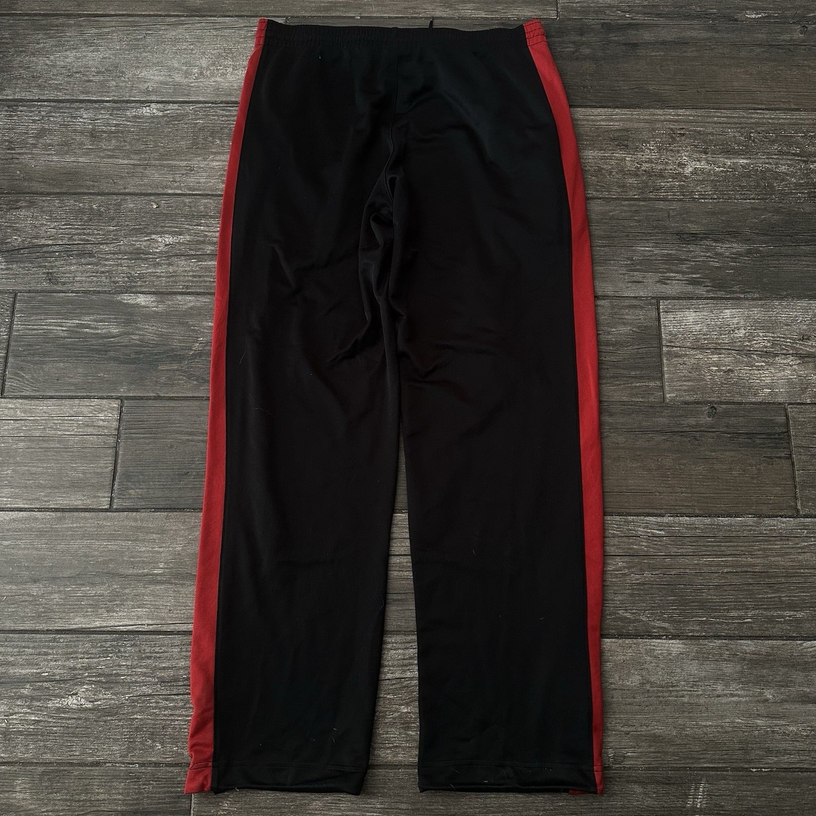 Y2K NIKE UNLV RUNNIN REBELS BASKETBALL TEAM ISSUED WARM UP BLACK RED PANTS SZ L Yesterday's Fits Clothing Fashion Vintage Streetwear Fashion Item
