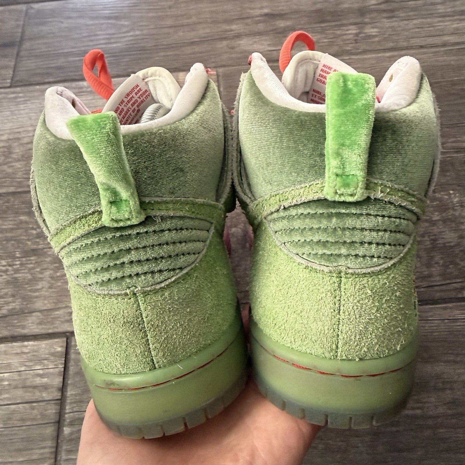 NIKE SB DUNK HI STRAWBERRY COUGH SZ 8 GREEN RED SNEAKERS NO BOX CW7093-600 Yesterday's Fits Clothing Fashion Vintage Streetwear Fashion Item