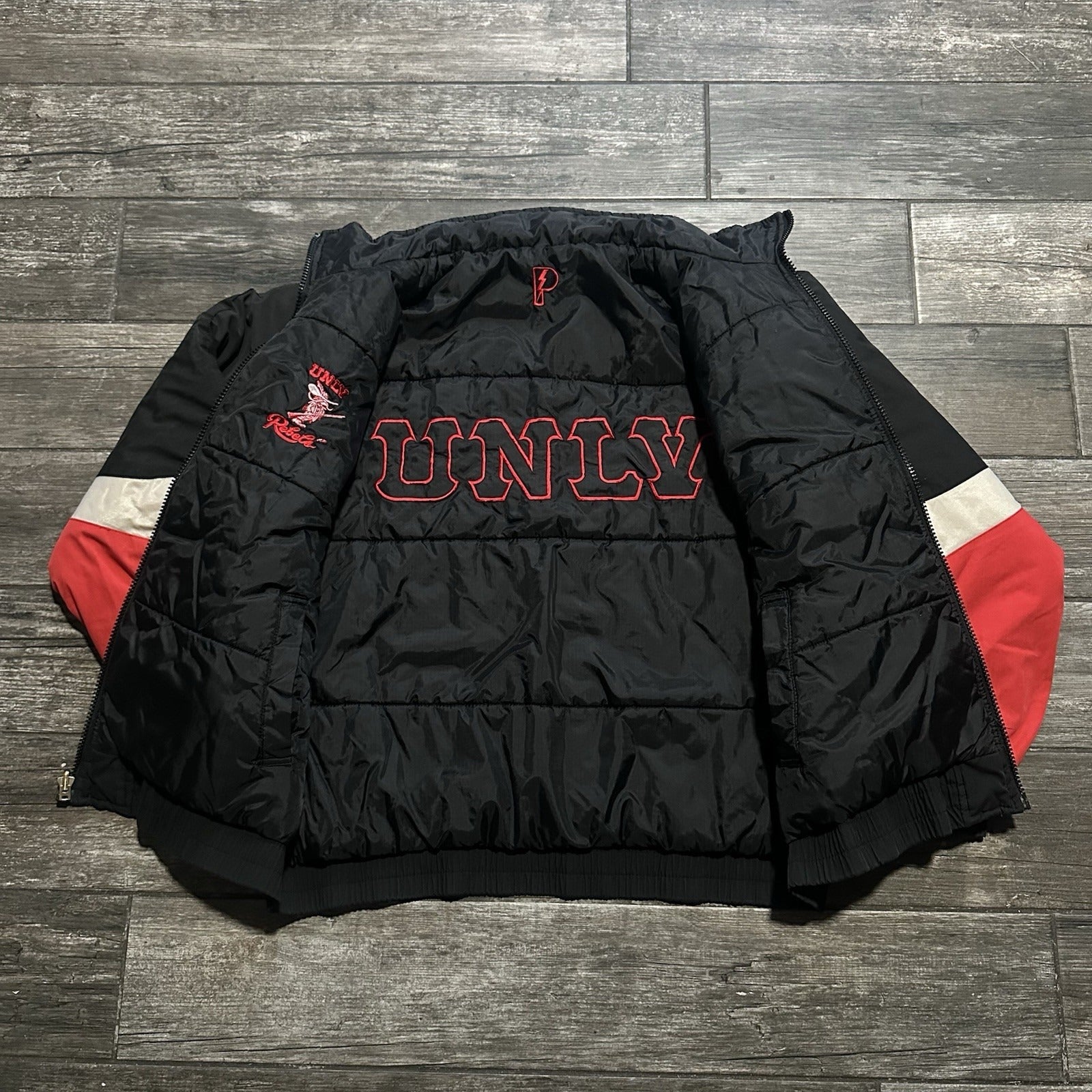 VTG PRO PLAYER UNLV RUNNIN' REBELS REVERSIBLE PUFFER JACKET COAT SZ L RED BLACK Yesterday's Fits Clothing Fashion Vintage Streetwear Fashion Item