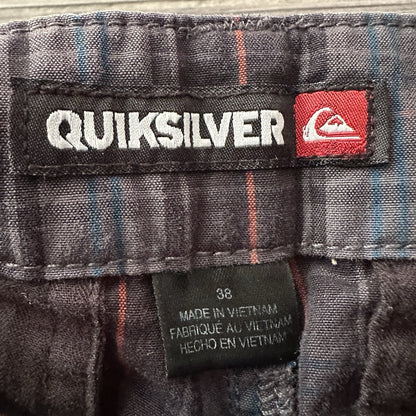 Y2K QUIKSILVER SKATE SURF PLAID CARGO SHORTS SZ 36 GREY BLUE RED Yesterday's Fits Clothing Fashion Vintage Streetwear Fashion Item
