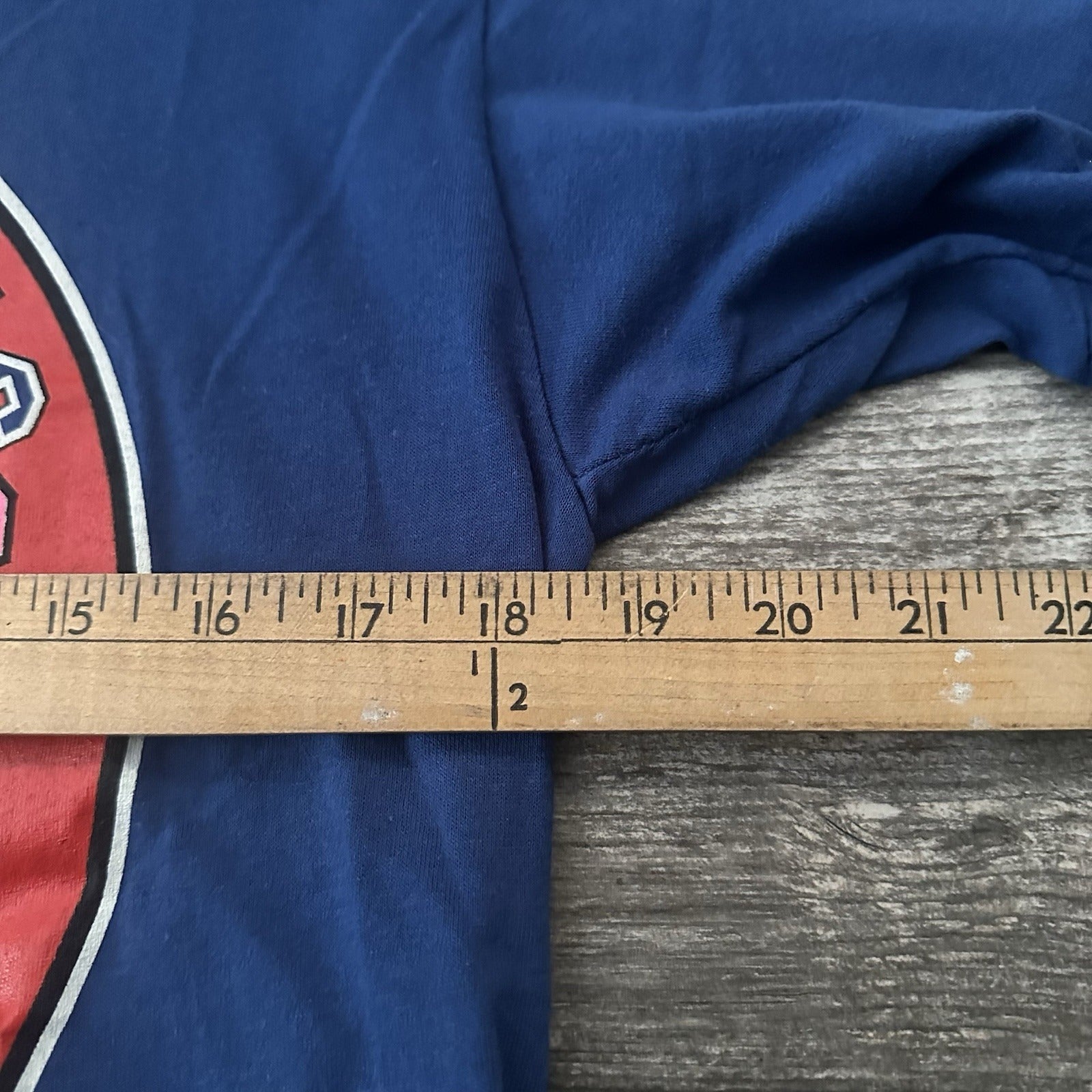 VTG 80s LOGO 7 DETORIT PISTONS BASKETBALL NBA WORLD CHAMPIONS BLUE T-SHIRT SZ L Yesterday's Fits Clothing Fashion Vintage Streetwear Fashion Item