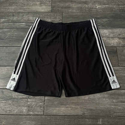 Y2K ADIDAS BAGGY BASKETBALL SHORTS BLACK WHITE ACCENTS SZ XL ATHLETIC Yesterday's Fits Clothing Fashion Vintage Streetwear Fashion Item