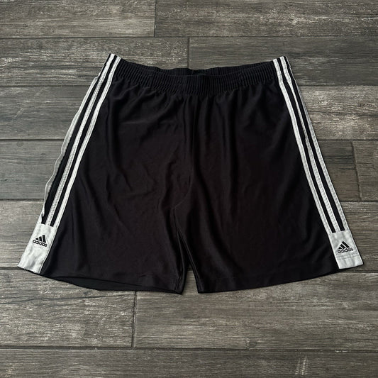 Y2K ADIDAS BAGGY BASKETBALL SHORTS BLACK WHITE ACCENTS SZ XL ATHLETIC Yesterday's Fits Clothing Fashion Vintage Streetwear Fashion Item