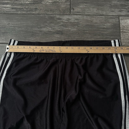 Y2K ADIDAS BAGGY BASKETBALL SHORTS BLACK WHITE ACCENTS SZ XL ATHLETIC Yesterday's Fits Clothing Fashion Vintage Streetwear Fashion Item
