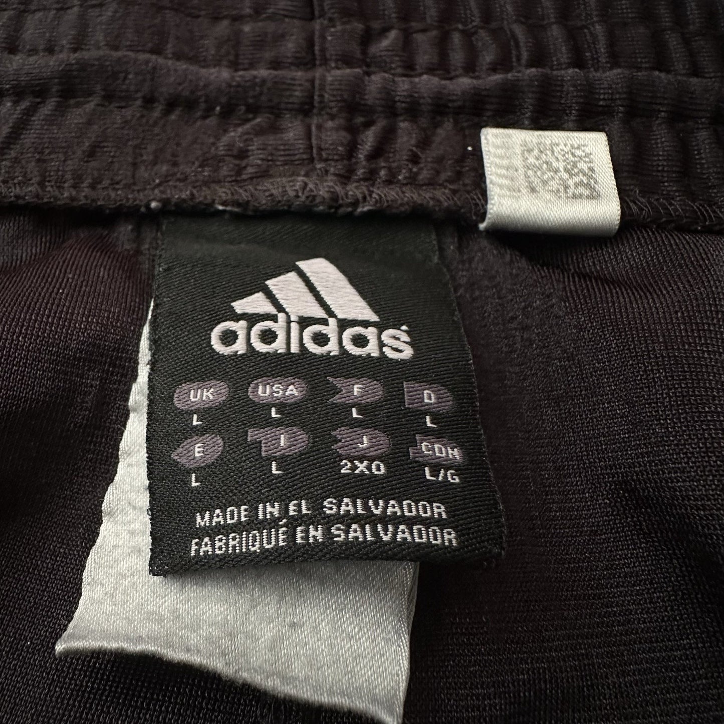 Y2K ADIDAS BAGGY BASKETBALL SHORTS BLACK WHITE ACCENTS SZ XL ATHLETIC Yesterday's Fits Clothing Fashion Vintage Streetwear Fashion Item