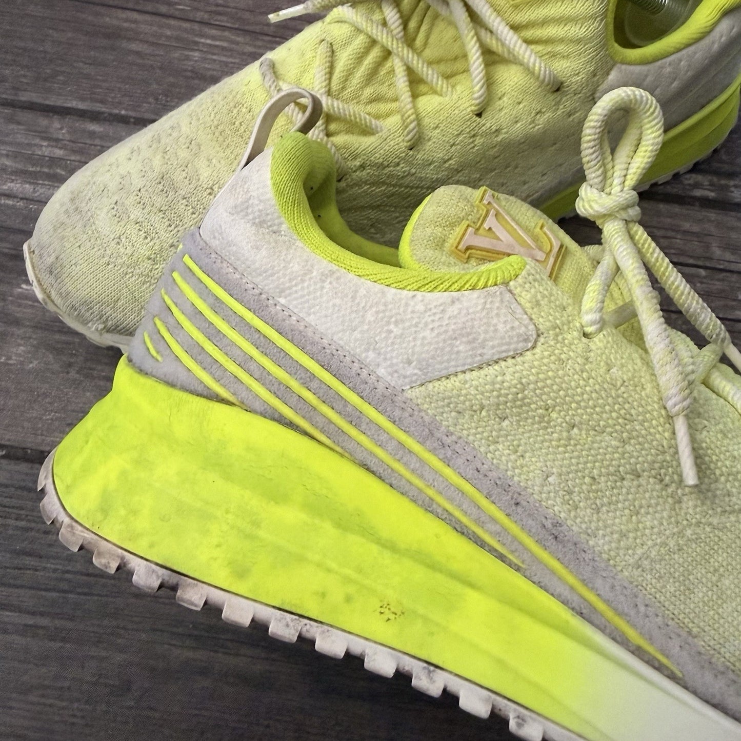 AUTHENTIC LOUIS VUITTON VNR FLUORESCENT YELLOW KNIT SNEAKERS SZ 11 NO BOX Yesterday's Fits Clothing Fashion Vintage Streetwear Fashion Item