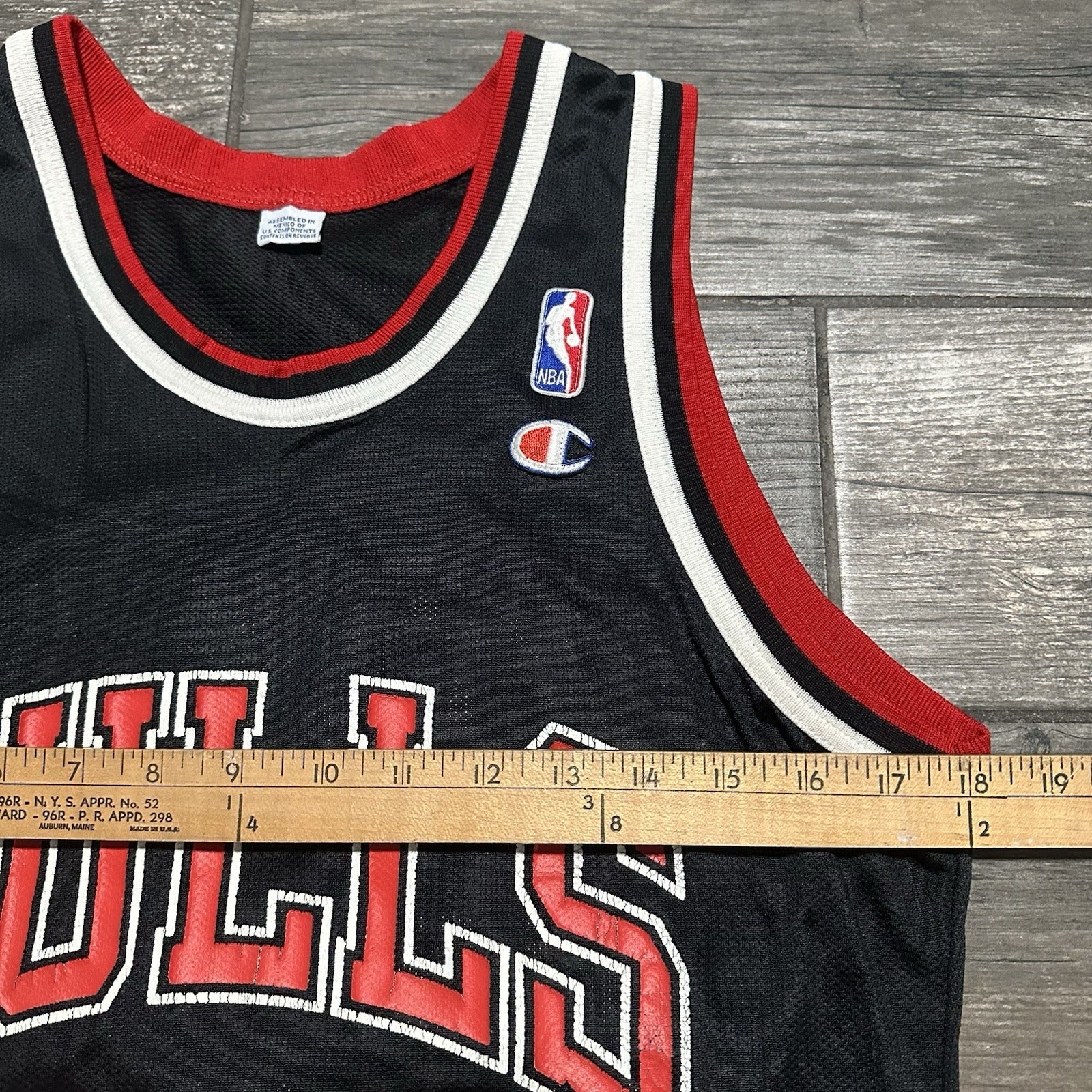 VTG CHAMPION CHICAGO BULLS MICHAEL JORDAN BLACK BASKETBALL JERSEY 40 DISTRESS Yesterday's Fits Clothing Fashion Vintage Streetwear Fashion Item