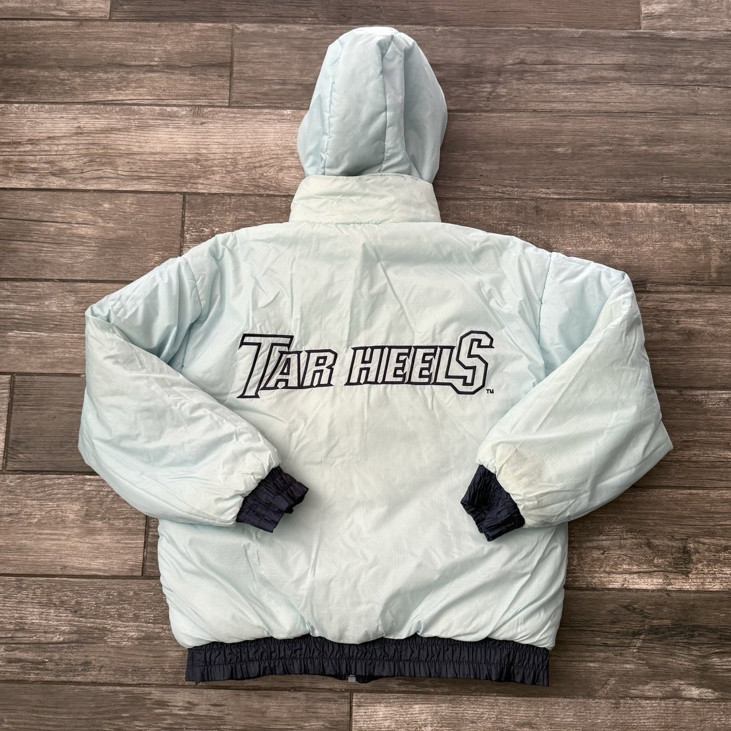VTG PRO PLAYER UNC NORTH CAROLINA REVERSIBLE PUFFER COAT JACKET SZ L BLUE Yesterday's Fits Clothing Fashion Vintage Streetwear Fashion Item