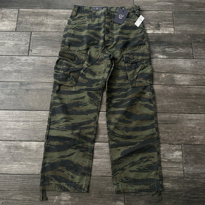 NWT PALACE X GAP 90S LOOSE CARGO CAMO GREEN PANTS UTILITY MILITARY SZ 28x30 Yesterday's Fits Clothing Fashion Vintage Streetwear Fashion Item