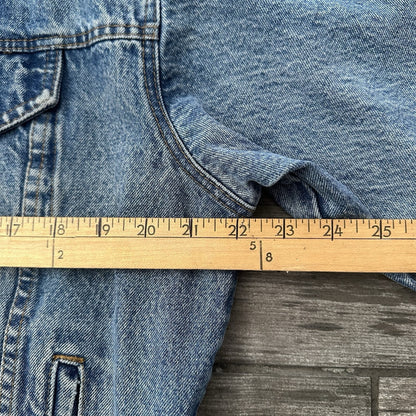 VTG WARNER BROS ACME CLOTHING LOONEY TUNES BLUE DENIM TRUCKER JACKET SZ M Yesterday's Fits Clothing Fashion Vintage Streetwear Fashion Item