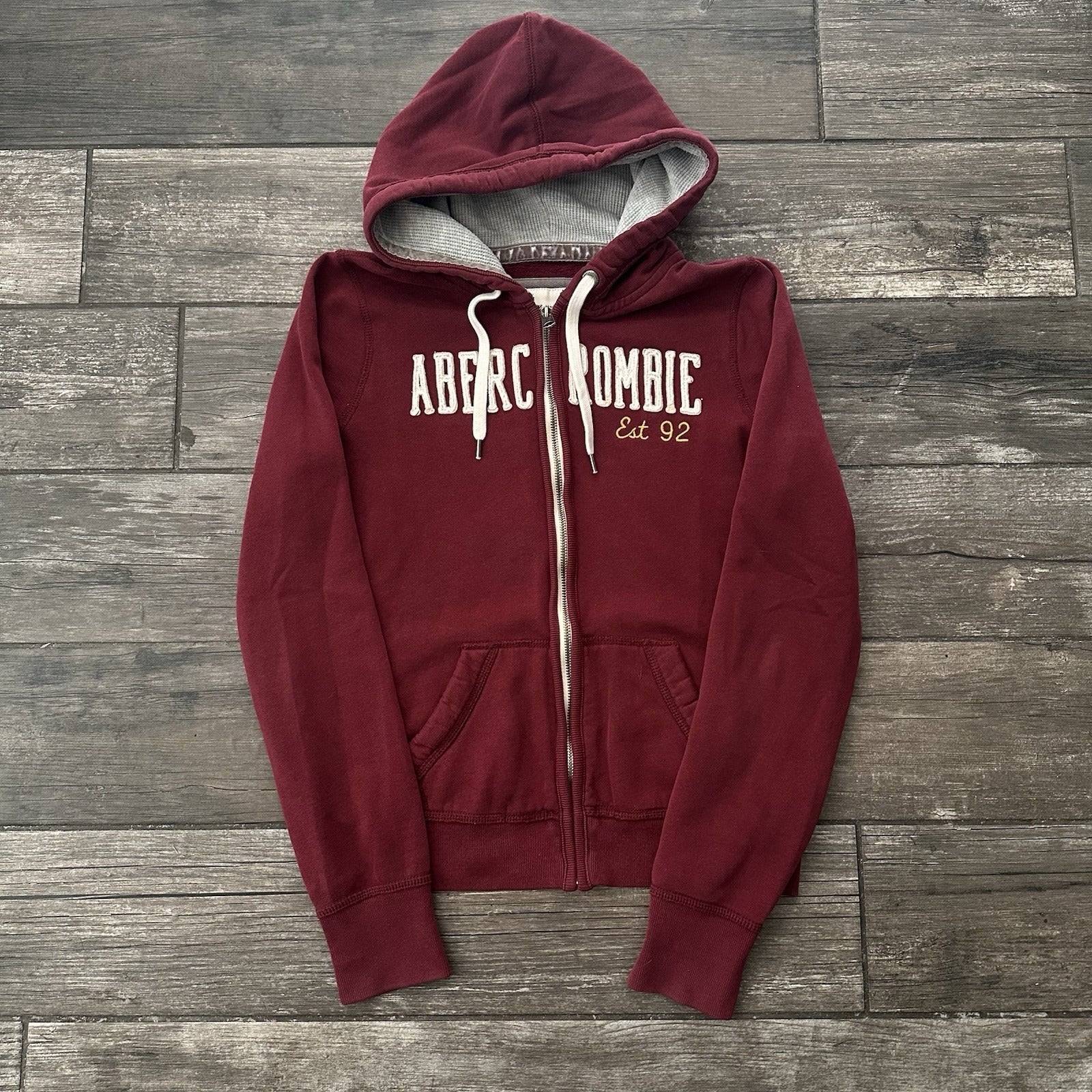 Y2K ABERCROMBIE & FITCH RED ZIP UP HOODIE SWEATSHIRT WMNS SZ L SPELL OUT LOGO Yesterday's Fits Clothing Fashion Vintage Streetwear Fashion Item