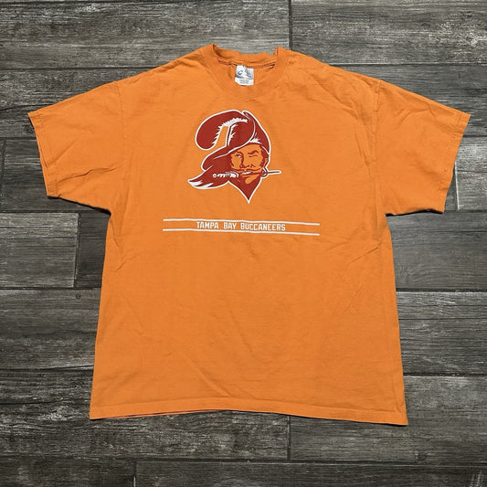 Y2K TAMPA BAY BUCCANEERS CREAMSICLE ORANGE FOOTBALL NFL T-SHIRT SZ XL Yesterday's Fits Clothing Fashion Vintage Streetwear Fashion Item