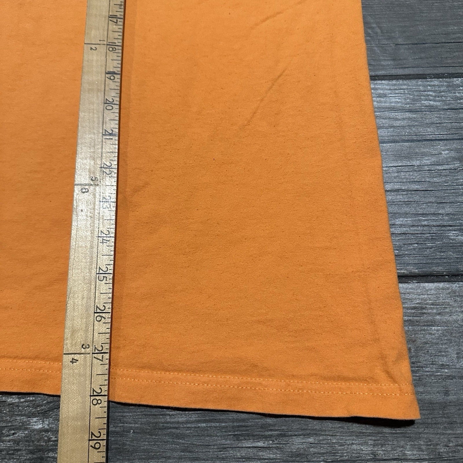 Y2K TAMPA BAY BUCCANEERS CREAMSICLE ORANGE FOOTBALL NFL T-SHIRT SZ XL Yesterday's Fits Clothing Fashion Vintage Streetwear Fashion Item