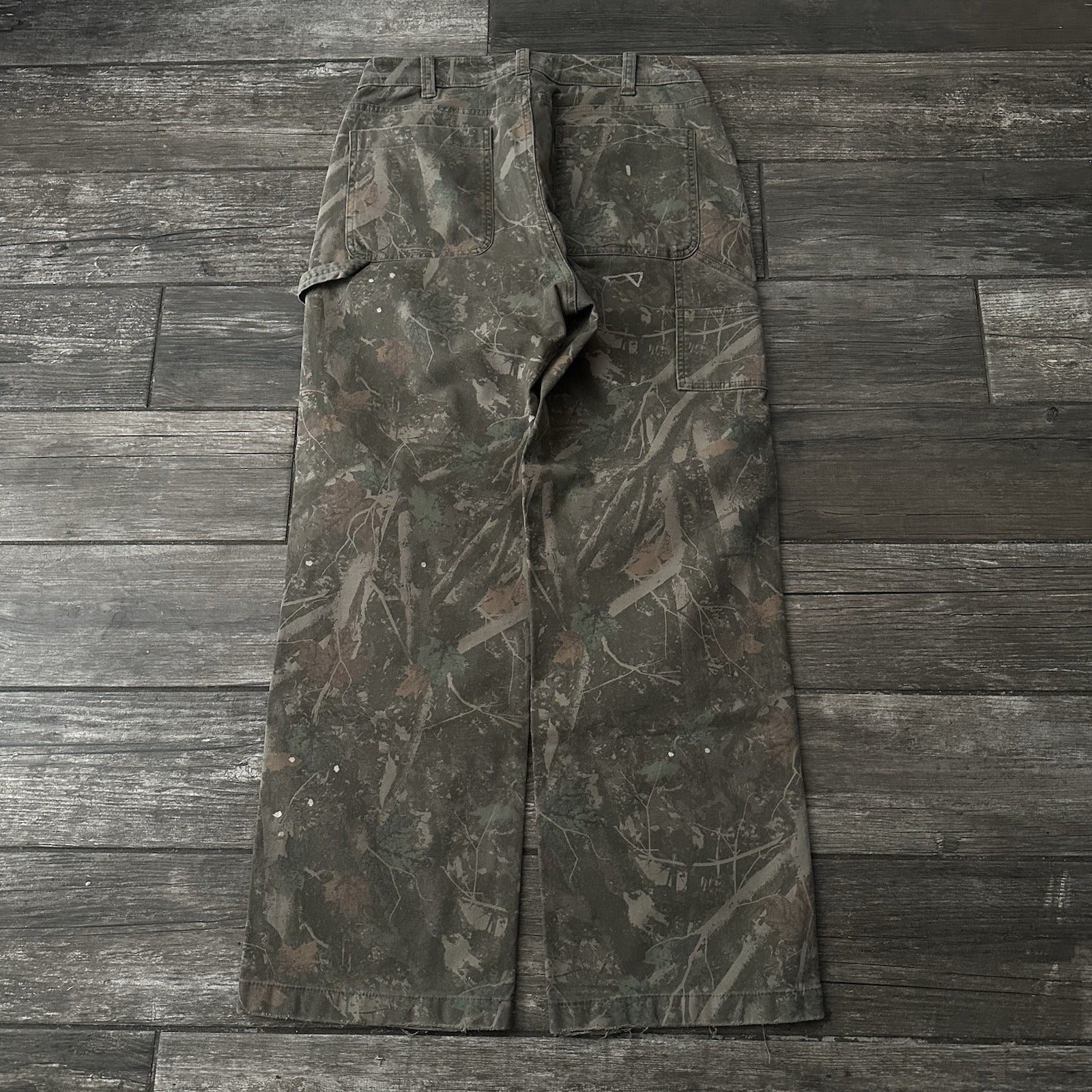 ABERCROMBIE & FITCH CAMO BAGGY DOUBLE KNEE CARPENTER PANTS DISTRESSED 31X32 Yesterday's Fits Clothing Fashion Vintage Streetwear Fashion Item