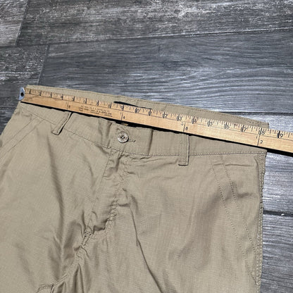 Y2K BLUE GEAR TAN CARGO SHORTS MULTI-POCKET BAGGY KNEE LENGTH SZ 36 Yesterday's Fits Clothing Fashion Vintage Streetwear Fashion Item