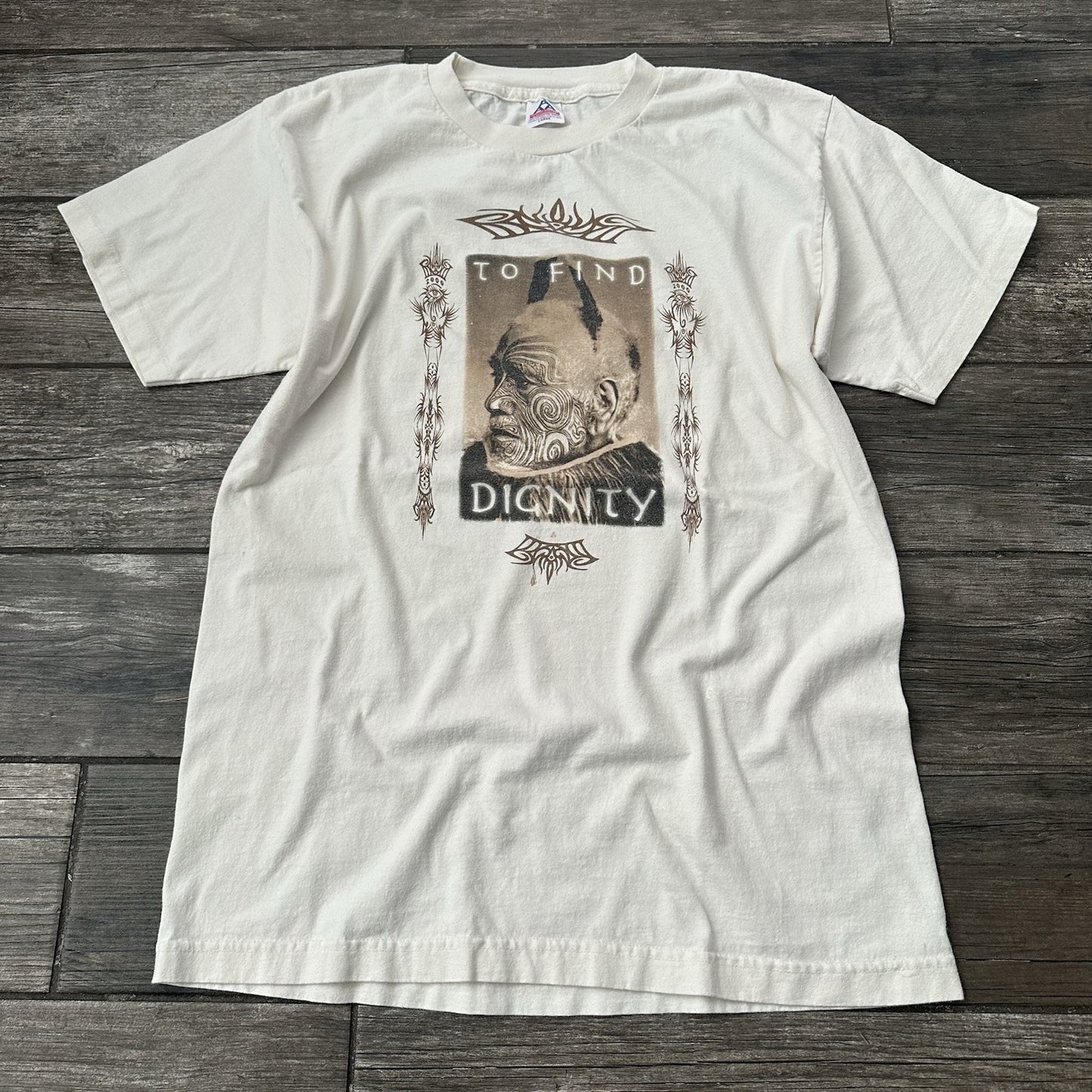 VTG 2000 BOB DYLAN TO FIND DIGNITY WHITE CONCERT TOUR T-SHIRT SZ L AAA Y2K Yesterday's Fits Clothing Fashion Vintage Streetwear Fashion Item