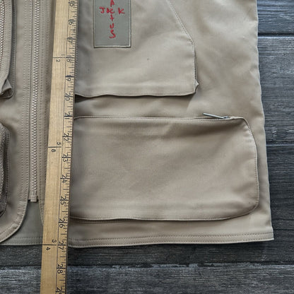 AIR JORDAN CACTUS JACK TAN UTILITY CARGO VEST SZ L CW3169-201 HIP-HOP PROMO (J) Yesterday's Fits Clothing Fashion Vintage Streetwear Fashion Item