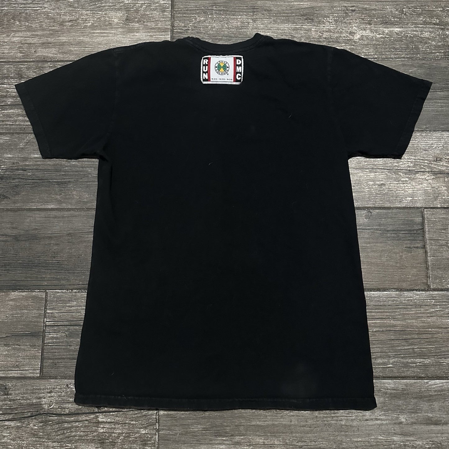 CROSS COLOURS RUN DMC THE KING OF ROCK BLACK GRAPHIC T-SHIRT TEE SZ S Yesterday's Fits Clothing Fashion Vintage Streetwear Fashion Item