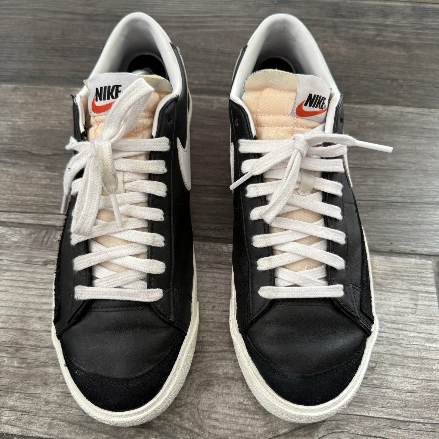 NIKE LOW BLAZER 77 BLACK WHITE DA6364-001 MENS'S SNEAKER SZ 9.5 NO BOX Yesterday's Fits Clothing Fashion Vintage Streetwear Fashion Item