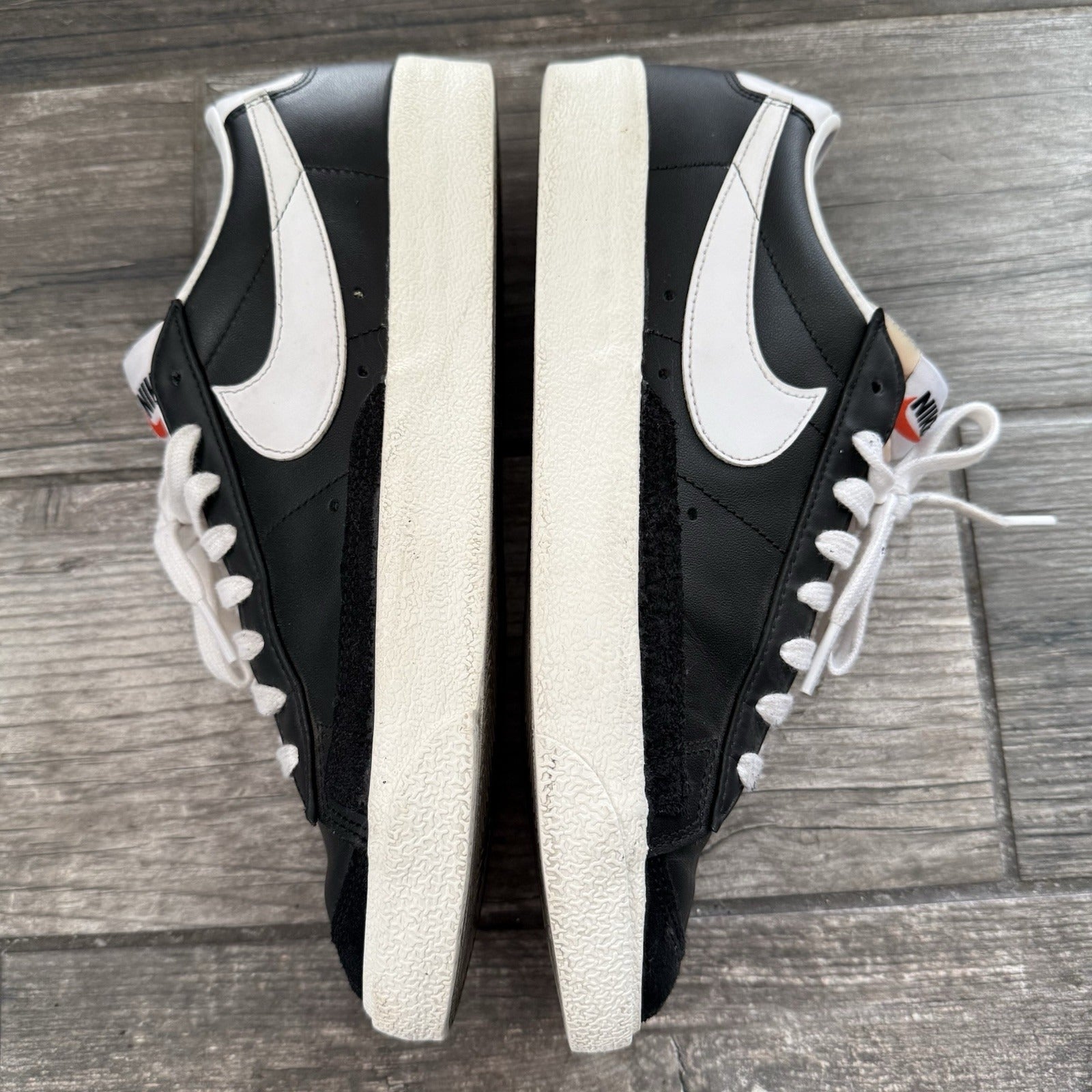 NIKE LOW BLAZER 77 BLACK WHITE DA6364-001 MENS'S SNEAKER SZ 9.5 NO BOX Yesterday's Fits Clothing Fashion Vintage Streetwear Fashion Item