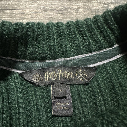 HARRY POTTER SLYTHERIN GREEN GREY HEAVY CABLE KNIT SWEATER SZ S WIAZRDS Yesterday's Fits Clothing Fashion Vintage Streetwear Fashion Item