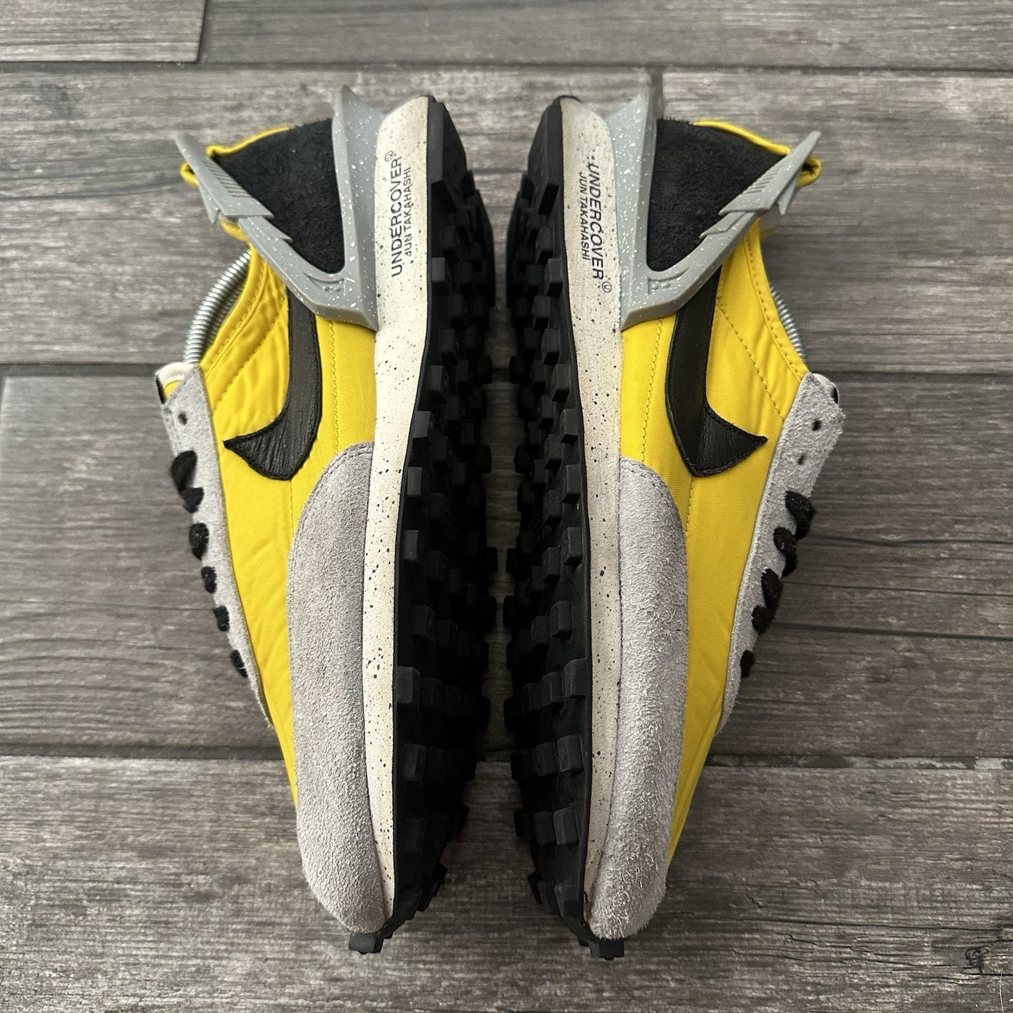 NIKE DAYBREAK UNDERCOVER BV4594-700 SZ 10 BRIGHT CITRON YELLOW BLACK SNEAKERS Yesterday's Fits Clothing Fashion Vintage Streetwear Fashion Item
