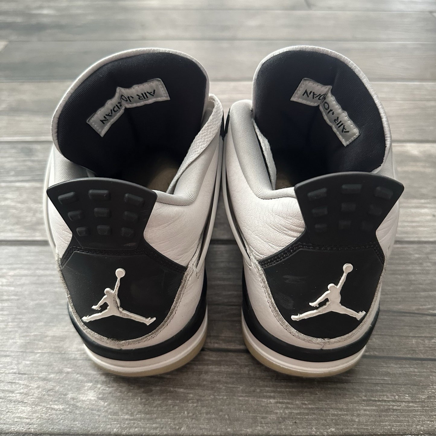 AIR JORDAN 4 MILITARY BLACK WHITE CREAM DH6927 111 NO BOX 9 SNEAKERS SHOES S1 Yesterday's Fits Clothing Fashion Vintage Streetwear Fashion Item
