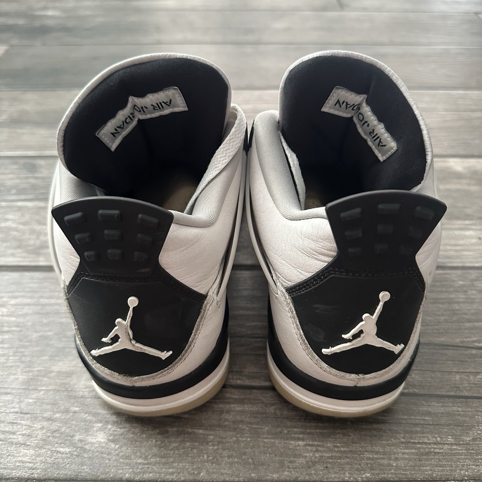 AIR JORDAN 4 MILITARY BLACK WHITE CREAM DH6927 111 NO BOX 9 SNEAKERS SHOES S1 Yesterday's Fits Clothing Fashion Vintage Streetwear Fashion Item