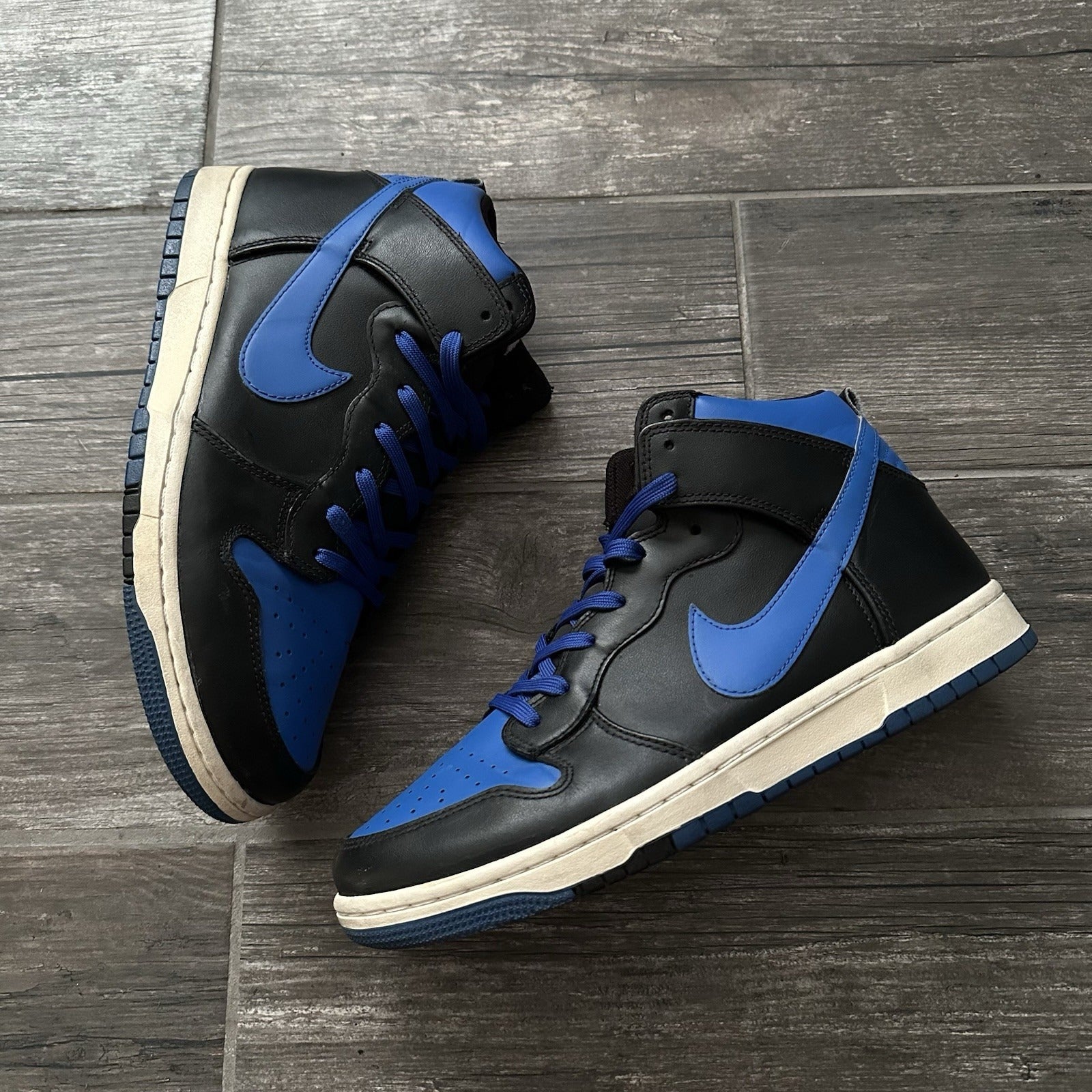 NIKE DUNK CMFT ROYAL BLUE 705434-400 SZ 9 MEN'S SNEAKERS BLACK WHITE 2014 Yesterday's Fits Clothing Fashion Vintage Streetwear Fashion Item