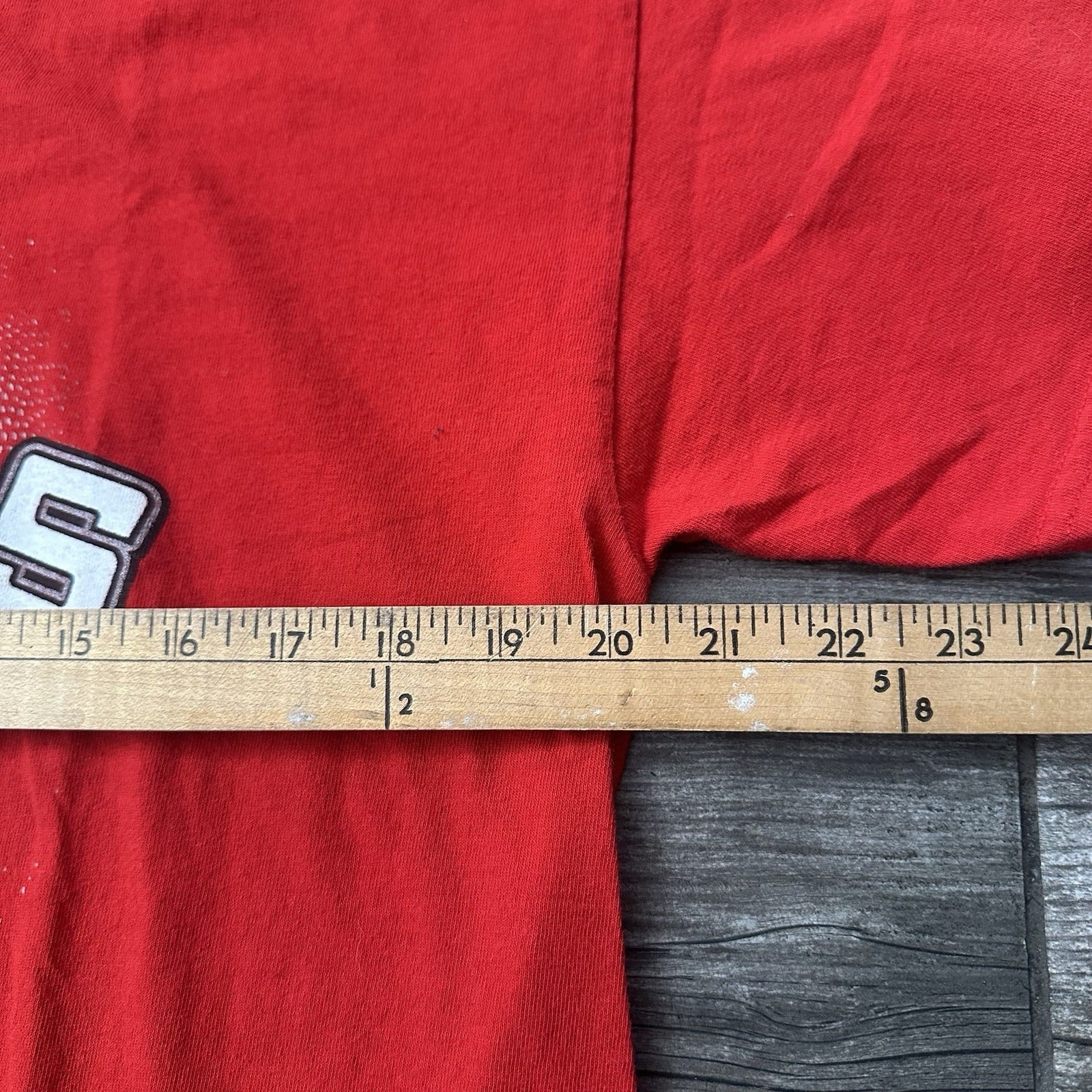 Y2K SAN ANTONIO SPURS BASKETBALL RED T-SHIRT LOGO SZ L NBA Yesterday's Fits Clothing Fashion Vintage Streetwear Fashion Item