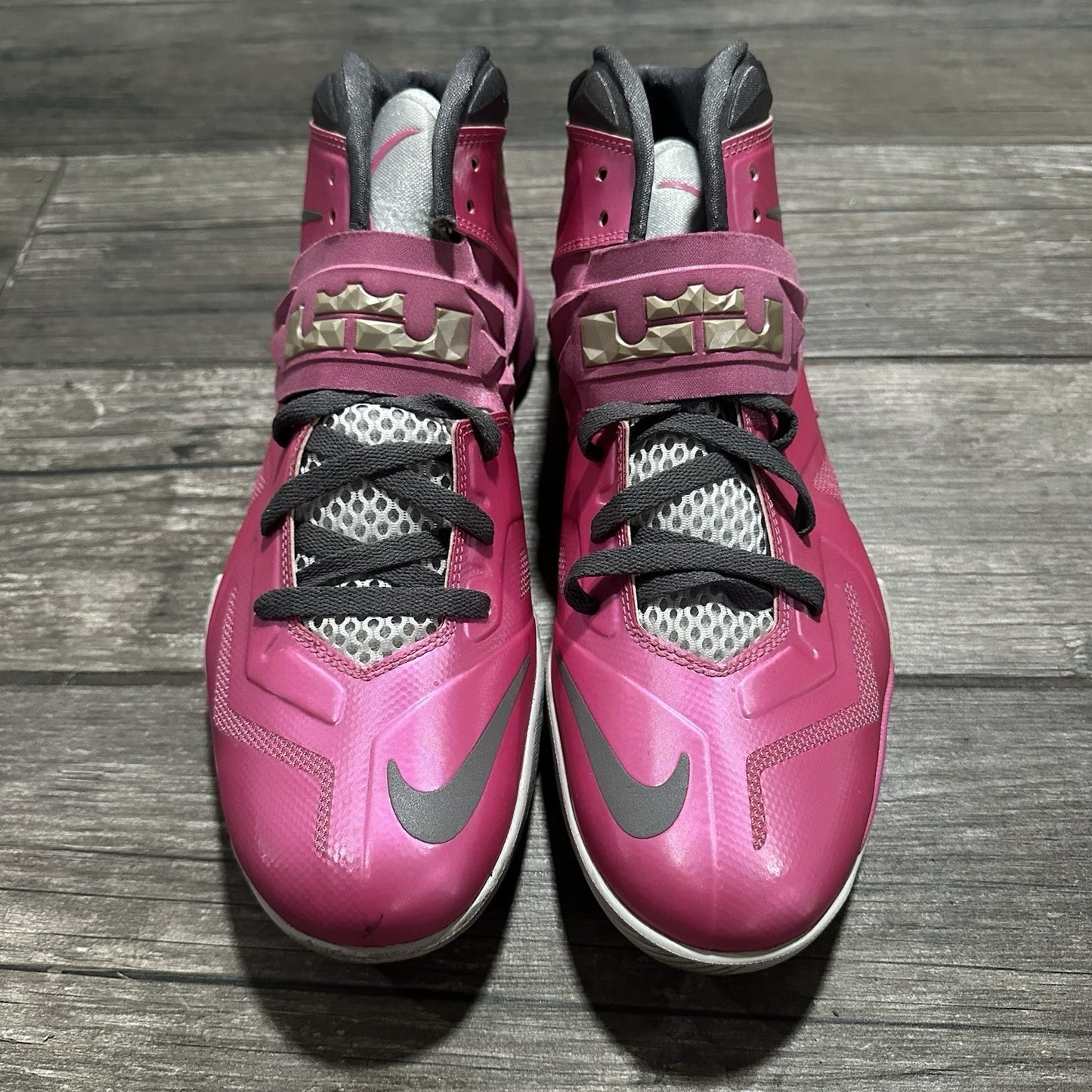 NIKE LEBRON ZOOM SOLDIER VII THINK PINK SZ 11 BASKETBALL SNEAKERS SHOES Yesterday's Fits Clothing Fashion Vintage Streetwear Fashion Item