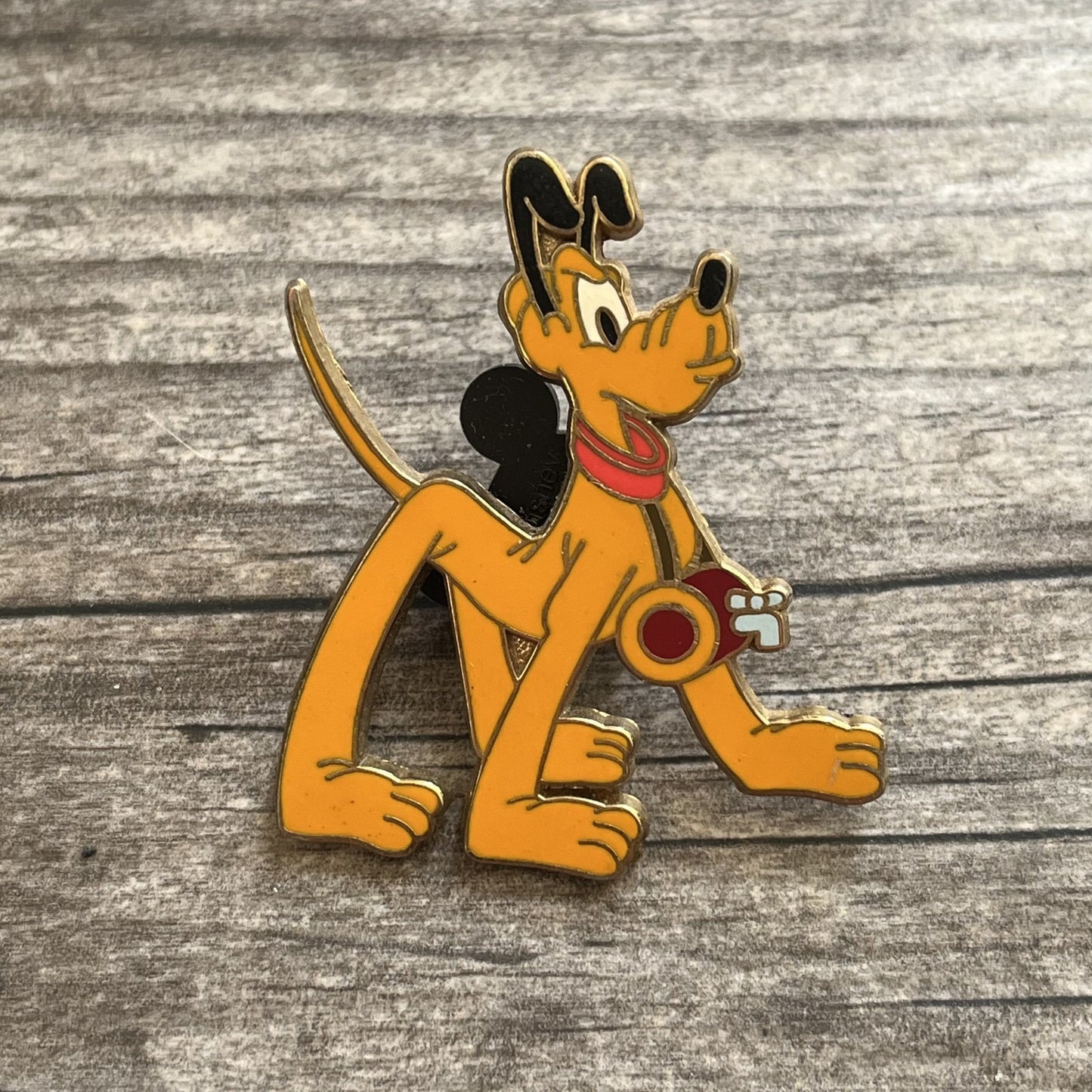 DISNEY PLUTO THE DOG RESCUE SERIES ENAMEL TRADING PIN NECK WATER FLASK Yesterday's Fits Clothing Fashion Vintage Streetwear Fashion Item