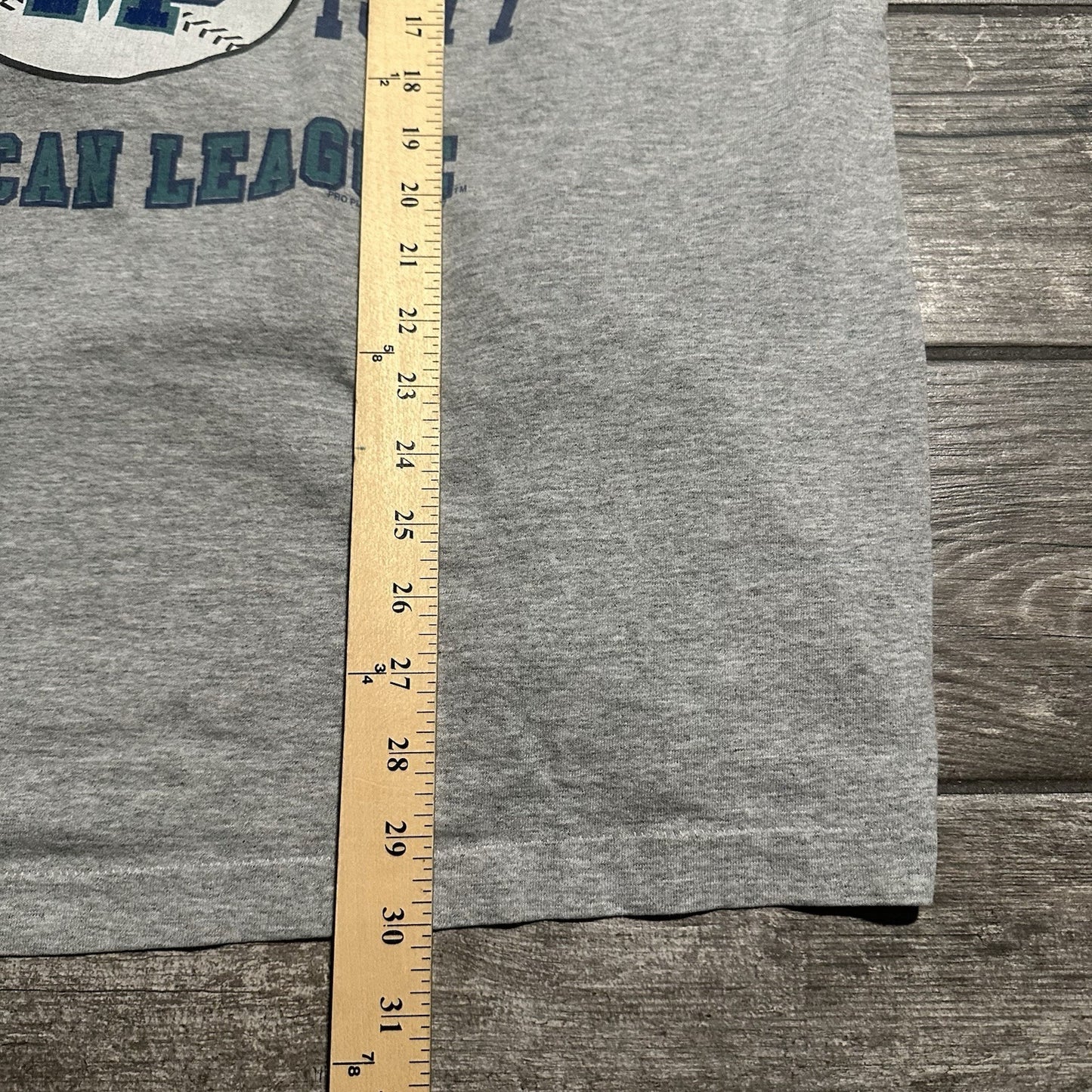 VTG 90s SEATTLE MARINERS GREY BASEBALL MLB SHIRT SZ XL LOGO Yesterday's Fits Clothing Fashion Vintage Streetwear Fashion Item